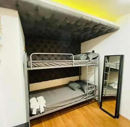 Spacious 2br W/ Free Pool Access&parking *