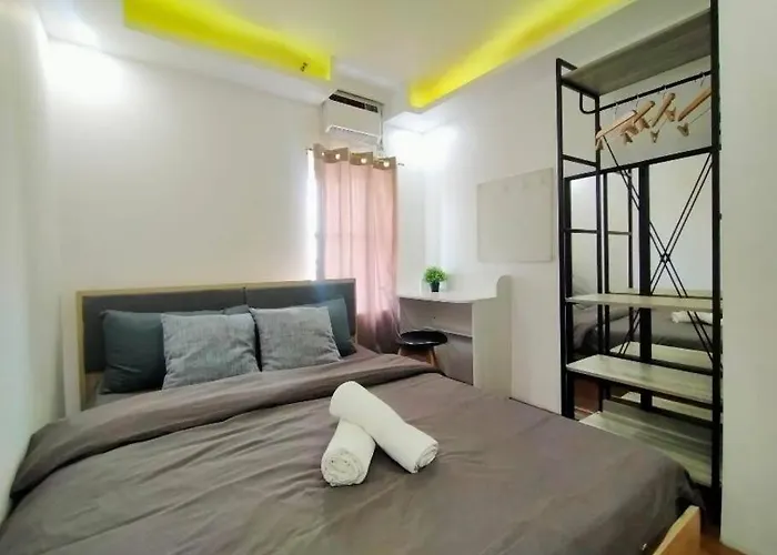 Spacious 2br W/ Free Pool Access&parking Apartamento Manila